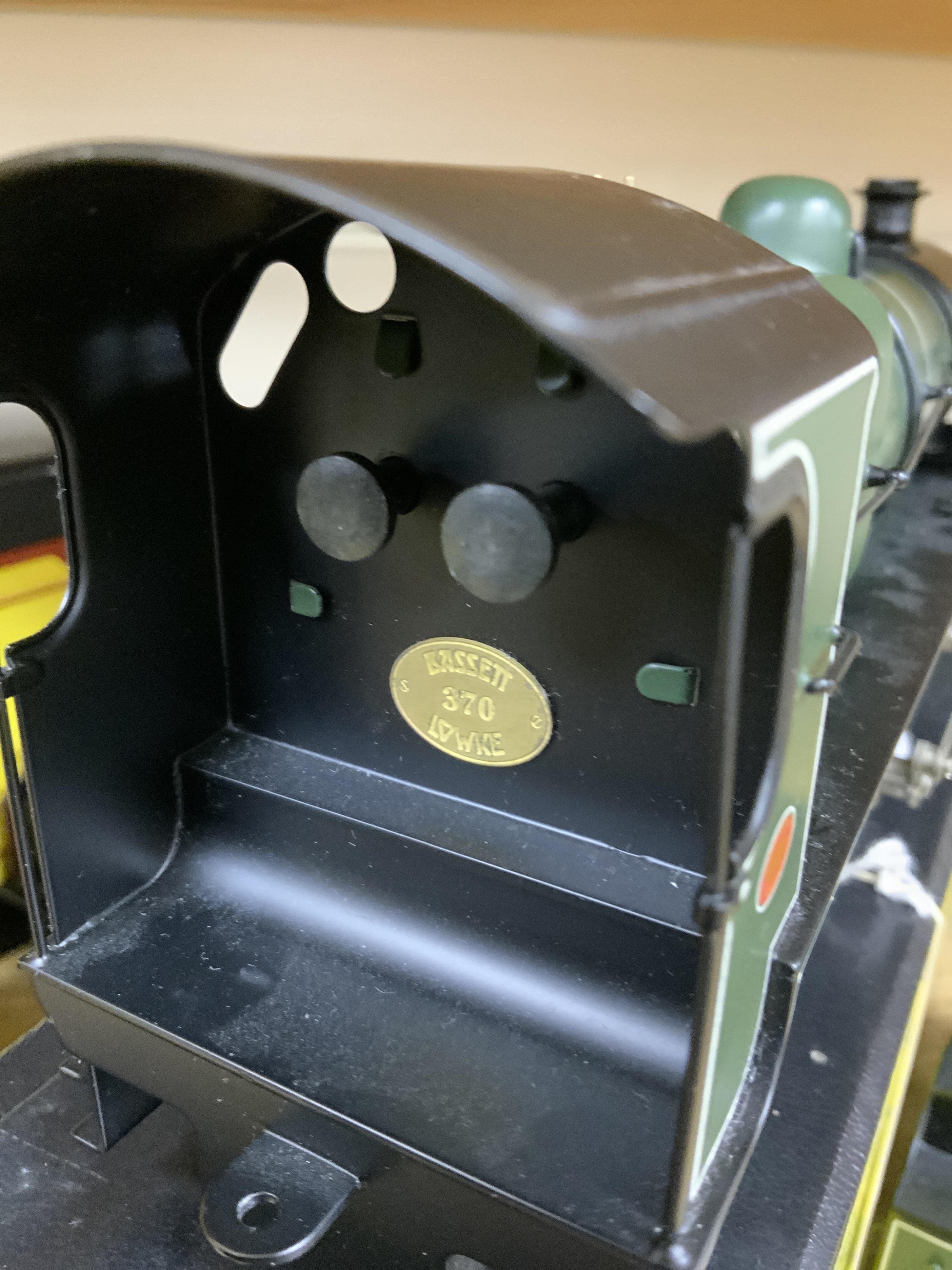 A boxed Bassett-Lowke by Corgi 0 gauge tinplate Southern Railway Maunsell N class 2-6-0 tender locomotive, 1864, in green livery, a special limited release, with option for two or three rail running, with instruction lea